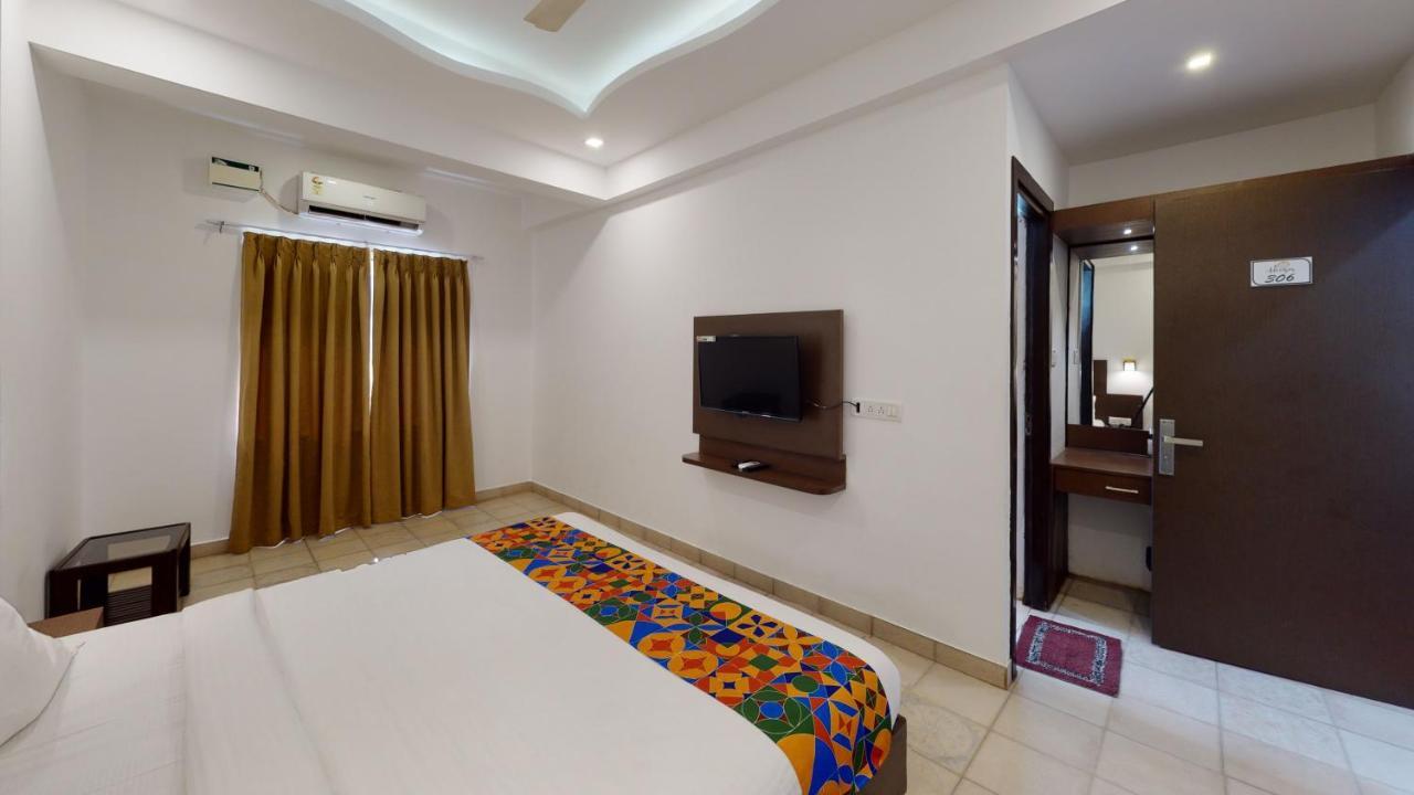 De Alcazar Calangute Hotel Ngoại thất bức ảnh
