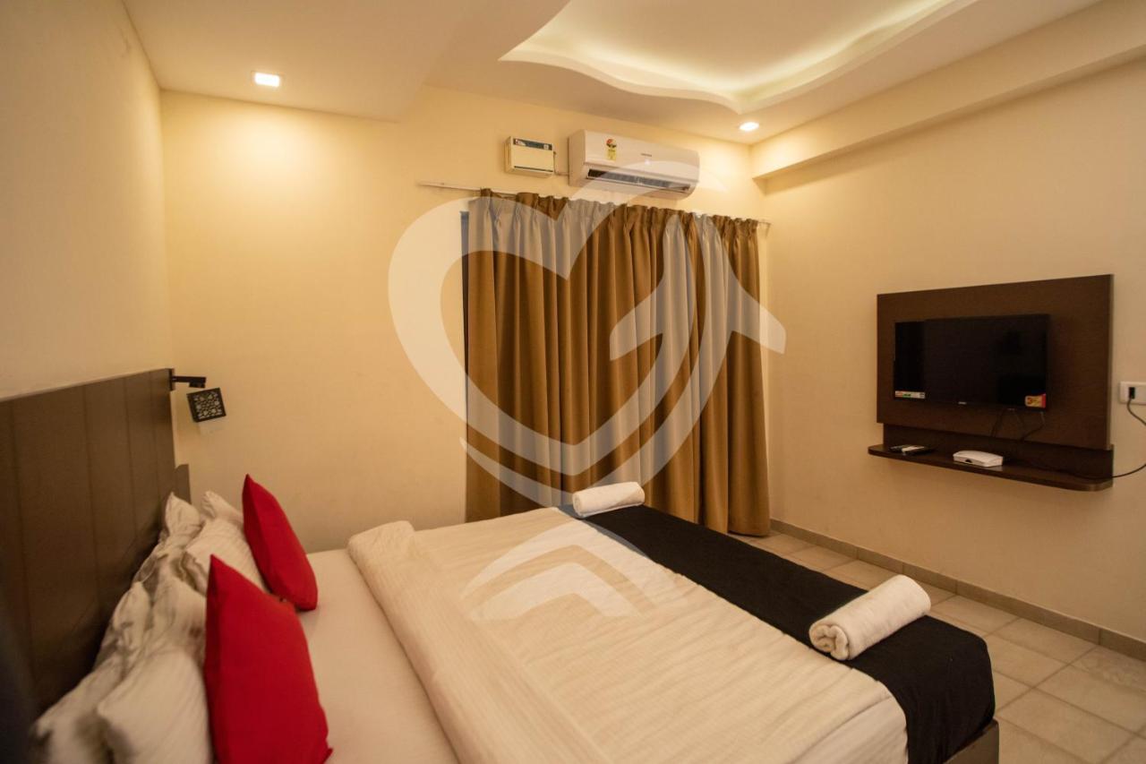 De Alcazar Calangute Hotel Ngoại thất bức ảnh