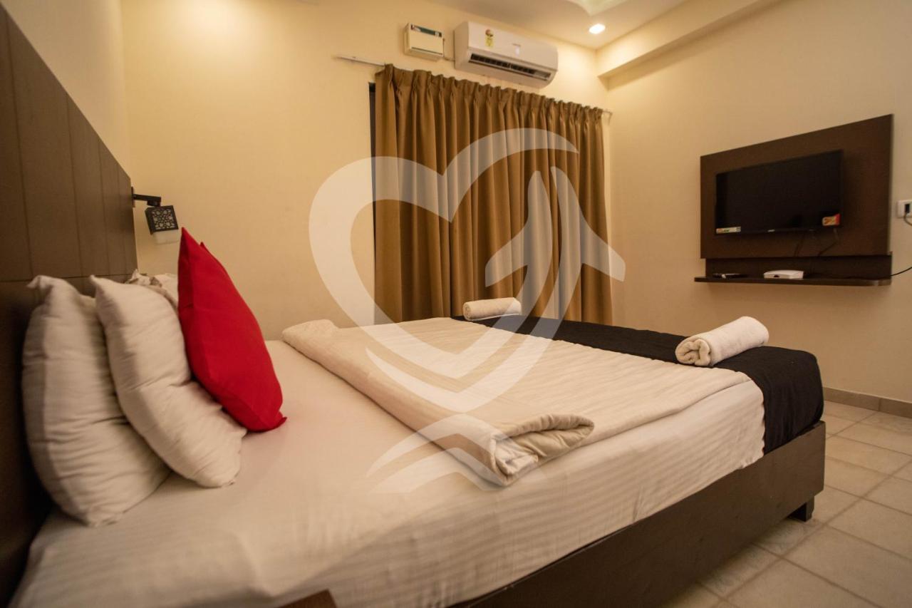 De Alcazar Calangute Hotel Ngoại thất bức ảnh