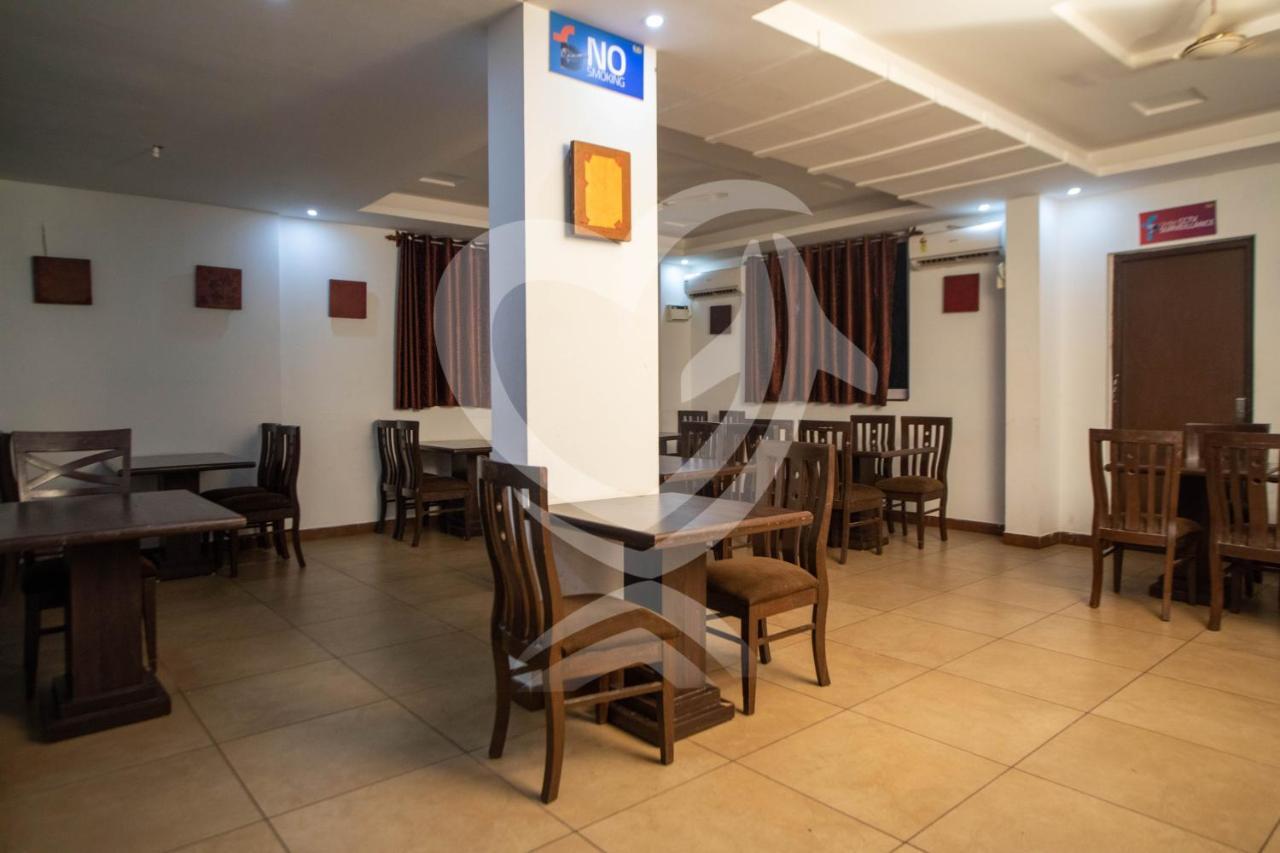 De Alcazar Calangute Hotel Ngoại thất bức ảnh